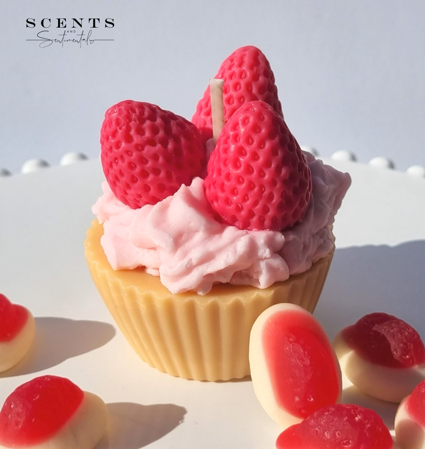 STRAWBERRY Cupcake Pillar